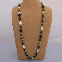 Load image into Gallery viewer, Black & White Handmade Chain Link Bead Necklace