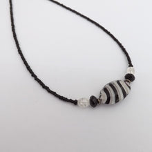 Load image into Gallery viewer, Black & White Handmade Bead Necklace