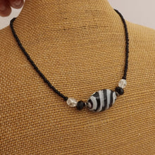 Load image into Gallery viewer, Black & White Handmade Bead Necklace