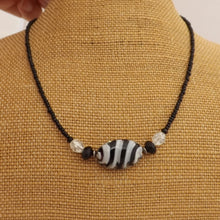 Load image into Gallery viewer, Black & White Handmade Bead Necklace