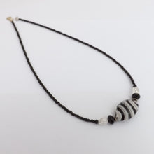 Load image into Gallery viewer, Black & White Handmade Bead Necklace