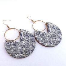 Load image into Gallery viewer, Blue & White, Wood & Gold Tone Earrings