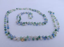 Load image into Gallery viewer, Green, Blue & White Crystal Lustre Bead Gold Tone Chain Link Necklace