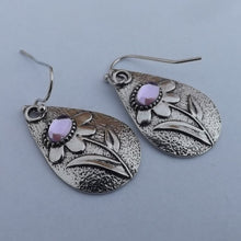 Load image into Gallery viewer, Purple & Silver Tone Flower Teardrop Earrings
