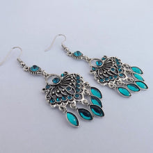 Load image into Gallery viewer, Teal & Silver Tone Chandalier Drop Earrings