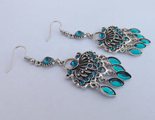 Load image into Gallery viewer, Teal & Silver Tone Chandalier Drop Earrings