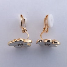 Load image into Gallery viewer, White & Gold Tone Flower Clip on Earrings
