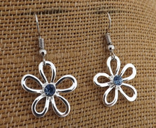 Load image into Gallery viewer, Blue & Silver Tone Flower Drop Earrings