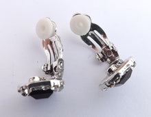 Load image into Gallery viewer, Black & Silver Tone Diamantes Square Clip On Earrings