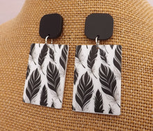 Load image into Gallery viewer, Black & White Feather Acrylic Earrings