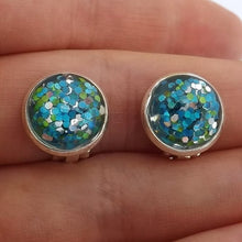 Load image into Gallery viewer, Blue & Green Glitter under Resin Dome Handmade Clip on Earrings