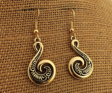 Load image into Gallery viewer, Koru Hook Pendant Necklace & Earrings (Silver or Gold)