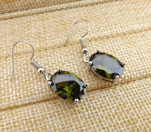 Load image into Gallery viewer, Green Faceted Crystal Oval Earrings
