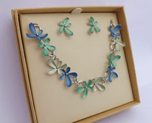 Load image into Gallery viewer, Green & Blue Floral Collar Necklace & Earrings Set