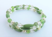 Load image into Gallery viewer, Green, Pearl & Clear Beads Memory Wire Bracelet
