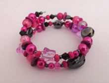 Load image into Gallery viewer, Hot Pink & Black Beads Memory Wire Bracelet