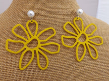 Load image into Gallery viewer, Large Frosted Flower with Faux Pearl Stud Setting (6x Colour Options)