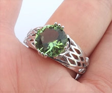 Load image into Gallery viewer, Light Green & Silver Tone Bling Ring (size 11)