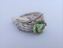 Load image into Gallery viewer, Light Green & Silver Tone Bling Ring (size 11)