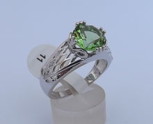 Load image into Gallery viewer, Light Green & Silver Tone Bling Ring (size 11)