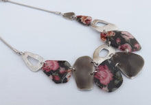 Load image into Gallery viewer, Pink Floral Acrylic & & Silver Tone Collar Necklace