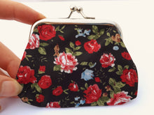 Load image into Gallery viewer, Floral Vintage Style Coin Purse