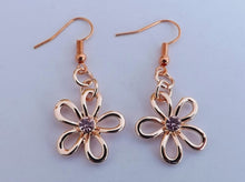 Load image into Gallery viewer, Pink & Rose Gold Tone Flower Drop Earrings