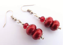 Load image into Gallery viewer, Red Pearl Finish Bead Earrings