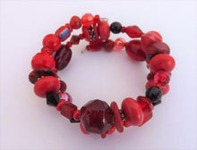 Load image into Gallery viewer, Small Red & Black Handmade Beads Memory Wire Bracelet