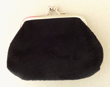 Load image into Gallery viewer, Velvety Vintage Style Coin Purse