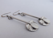 Load image into Gallery viewer, White Leaves on Silver Tone Circle, Drop Earrings