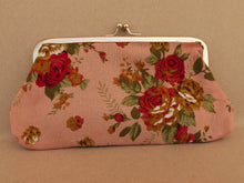 Load image into Gallery viewer, Vintage Floral Pattern Wide Coin Purse