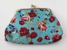 Load image into Gallery viewer, Floral Vintage Style Coin Purse