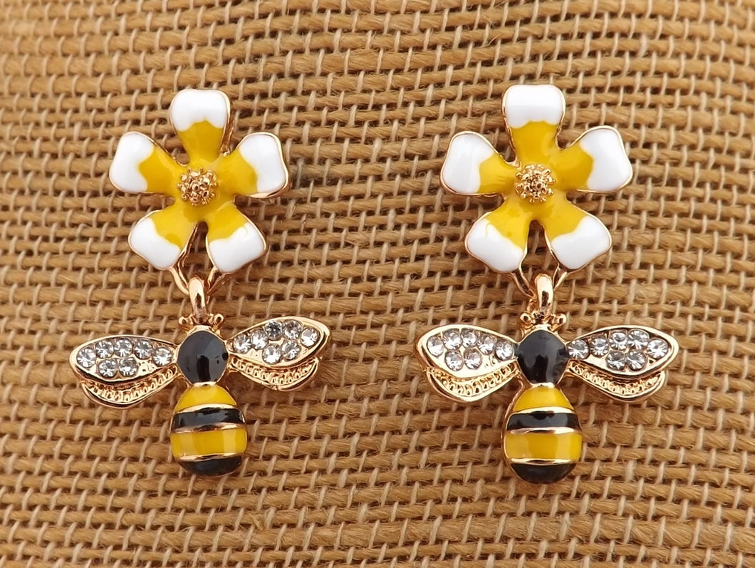 Bee & White & Yellow Flower, Gold Tone Stud Drop Earrings