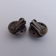 Load image into Gallery viewer, Black &amp; Silver Round Clip on Earrings
