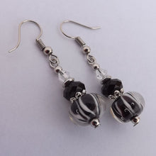 Load image into Gallery viewer, Black &amp; White Handmade Bead Earrings
