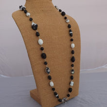 Load image into Gallery viewer, Black &amp; White Handmade Chain Link Bead Necklace
