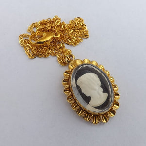 Black, White & Gold Tone Cameo Pendant Necklace