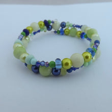 Load image into Gallery viewer, Blue &amp; Green Handmade Glass Bead Memory Wire Bracelet
