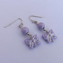 Load image into Gallery viewer, Blue &amp; Silver Handmade Bead Drop Earrings
