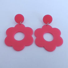 Load image into Gallery viewer, Bright Pink Chunky Acrylic Flower Earrings
