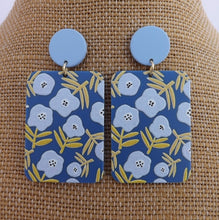 Load image into Gallery viewer, Cold Blue Floral Acrylic Earrings

