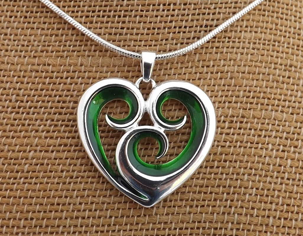 Green & Silver Tone Spiraled Heart Pendant Necklace