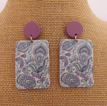 Load image into Gallery viewer, Large Purple Floral Acrylic Earrings
