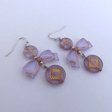 Load image into Gallery viewer, Light Purple &amp; Gold Handmade Acrylic Bead Earrings
