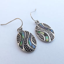 Load image into Gallery viewer, Paua &amp; Silver Tone Twist, Oval Earrings
