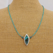 Load image into Gallery viewer, Paua &amp; Teal Bead Handmade Necklace
