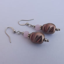 Load image into Gallery viewer, Pink Handmade Bead Earrings
