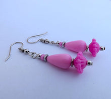 Load image into Gallery viewer, Pink &amp; Silver Acrylic Bead Earrings (Made in NZ)
