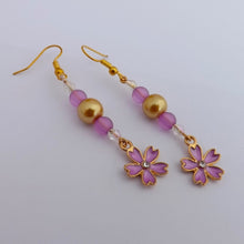 Load image into Gallery viewer, Purple &amp; Gold Flower Handmade Bead Earrings
